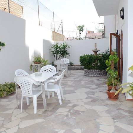 Hostal Montana Sant Antoni de Portmany Exterior foto