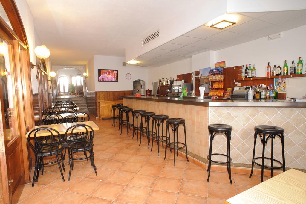 Hostal Montana Sant Antoni de Portmany Exterior foto