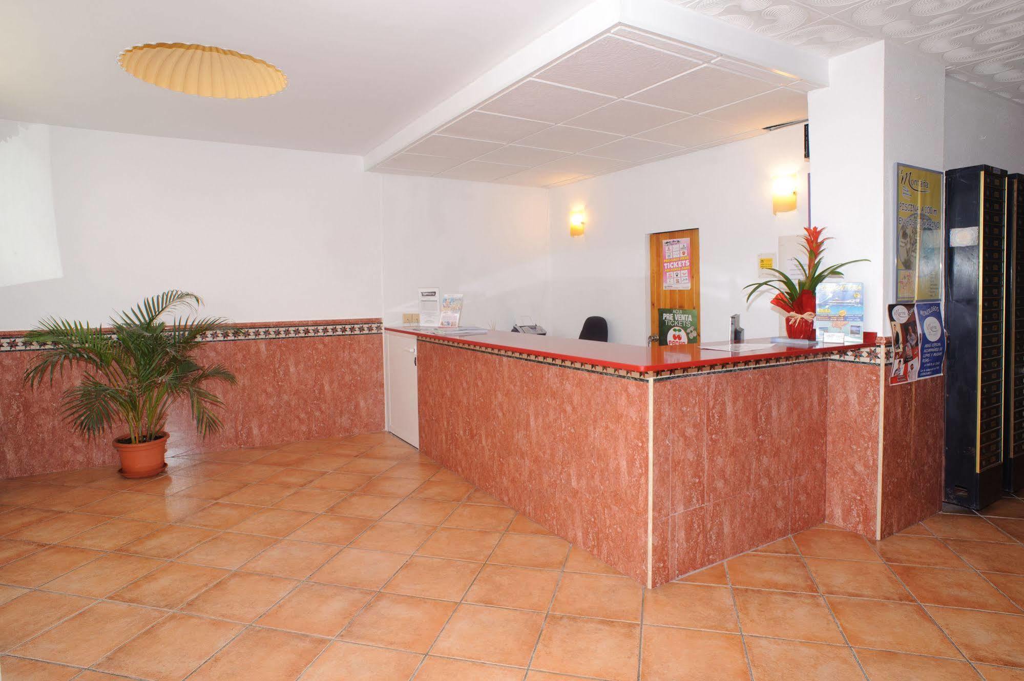 Hostal Montana Sant Antoni de Portmany Exterior foto